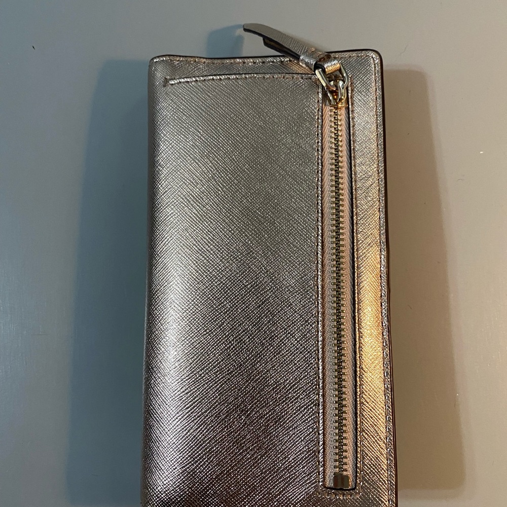 Kate Spade Wallet - Picture 2 of 3